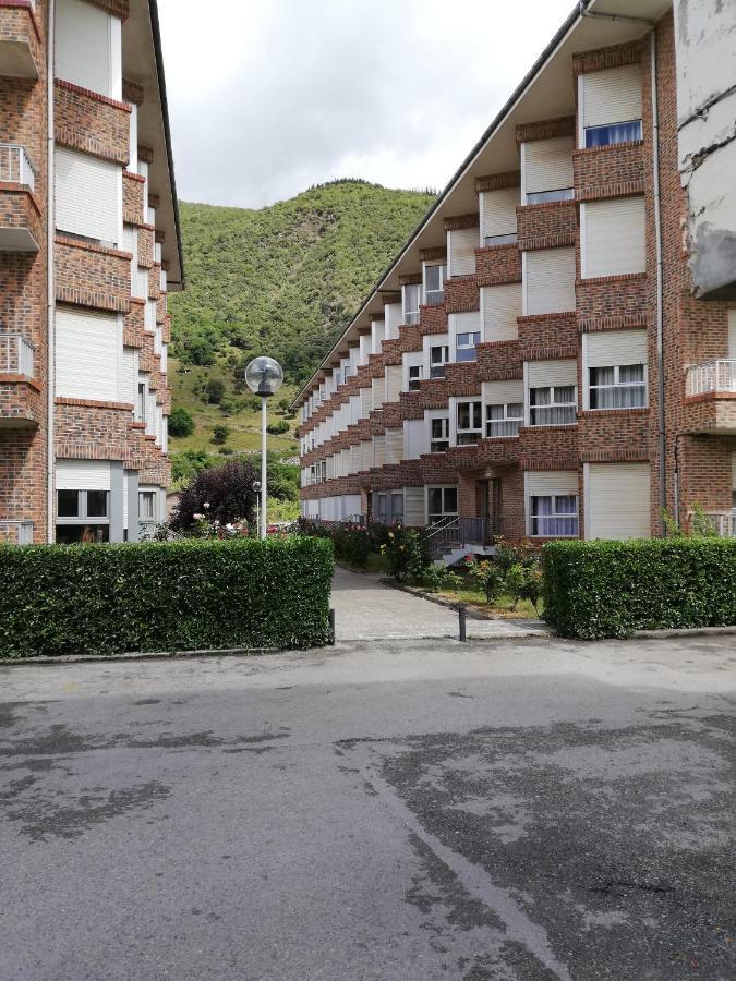 Apartamento Peñalabra Potes Bagian luar foto